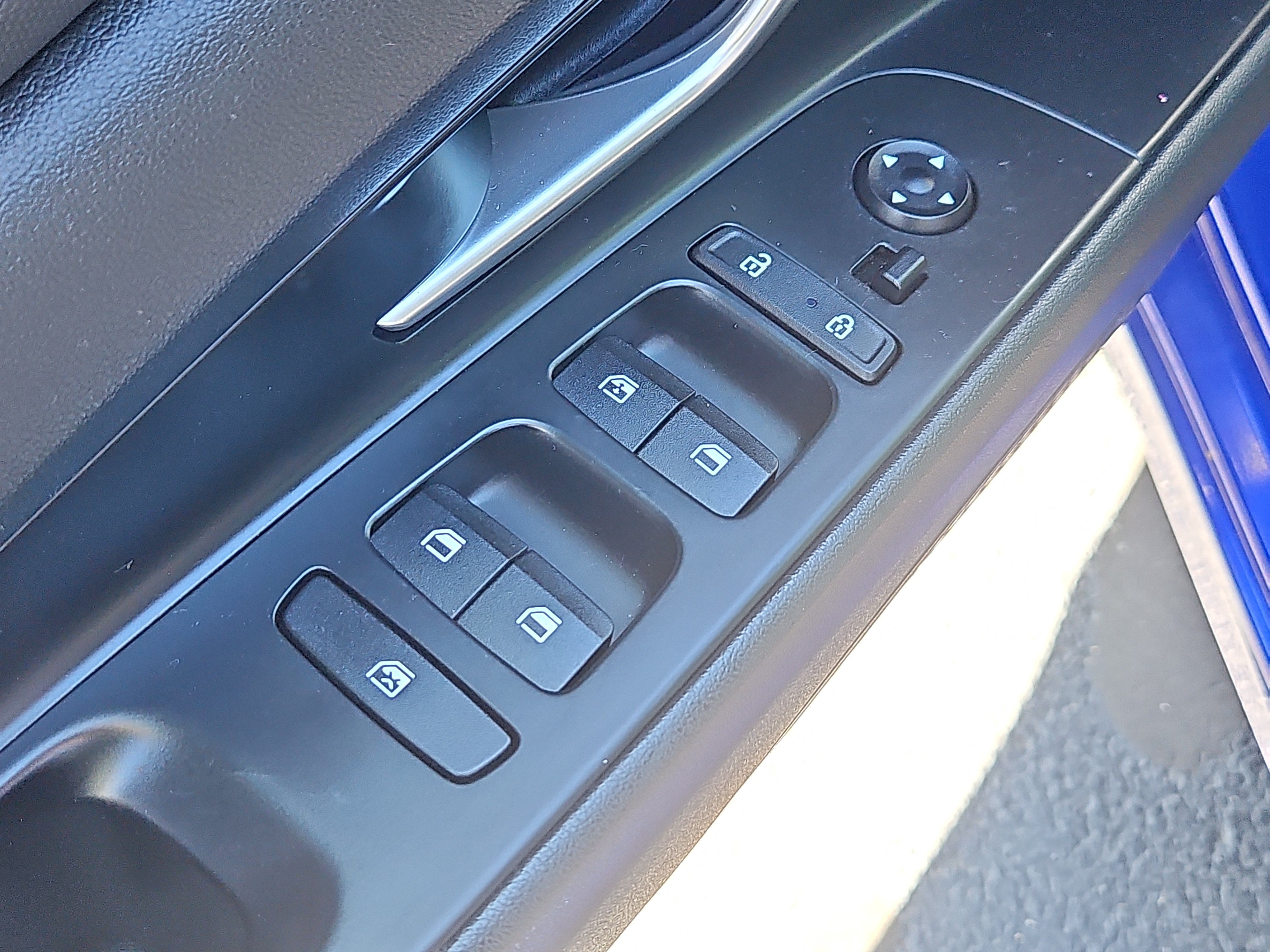 Used 2021 Hyundai Elantra SEL w/ Convenience Package FWD image 15