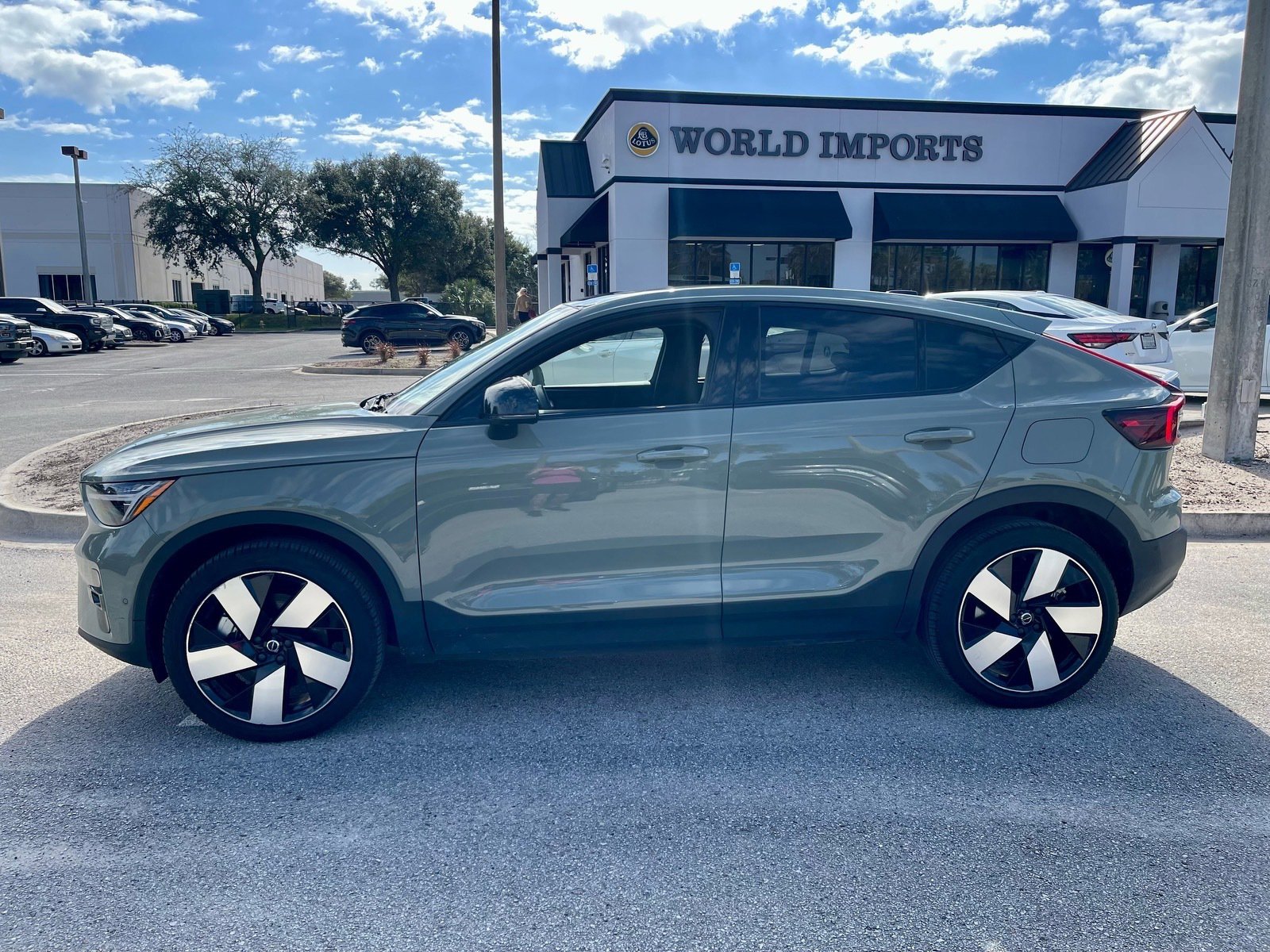 Used 2024 Volvo C40 P8 Recharge Ultimate w/ Protection Package Premier AWD/4WD image 49
