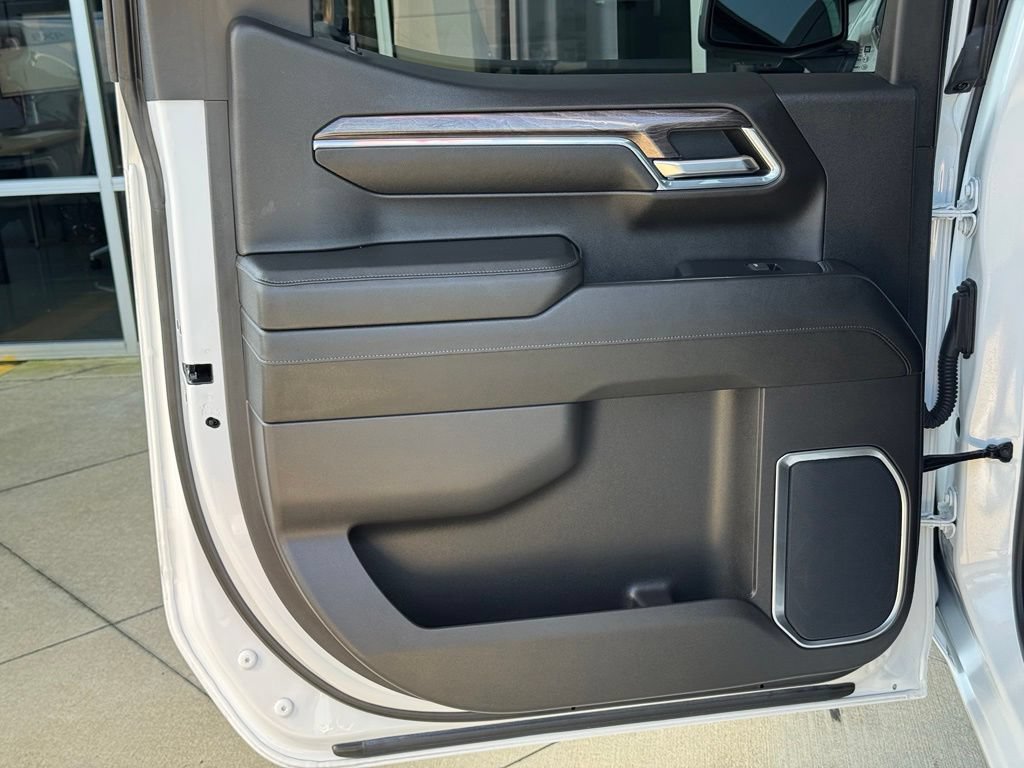 Used 2023 Chevrolet Silverado 1500 LTZ AWD/4WD image 20