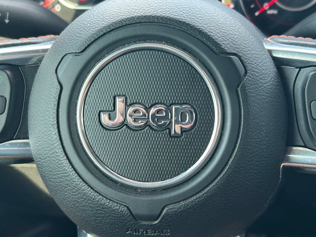Used 2021 Jeep Gladiator Mojave AWD/4WD image 37