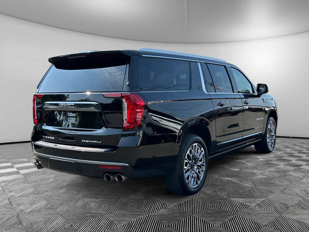 Used 2024 GMC Yukon XL Denali Ultimate AWD/4WD image 5