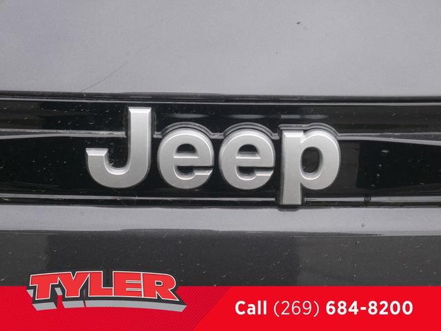 New 2026 Jeep Grand Cherokee Laredo X AWD/4WD image 15
