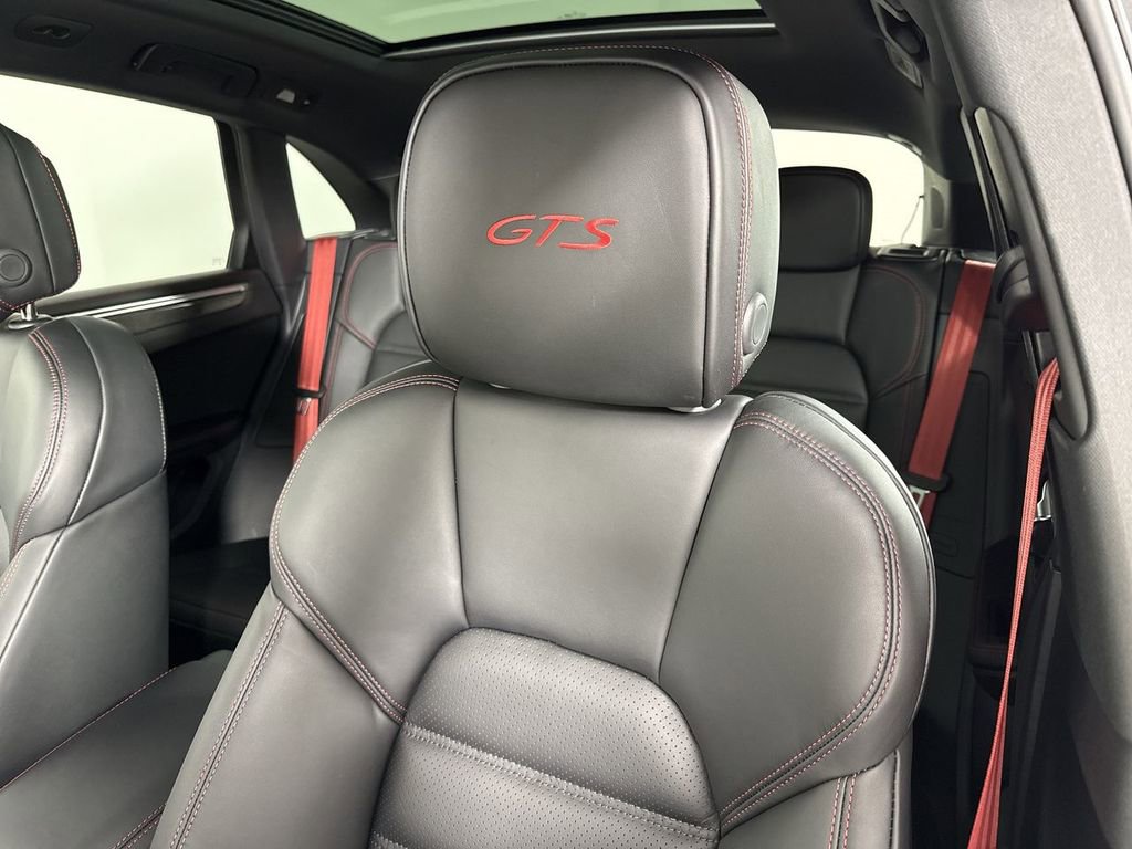 New 2026 Porsche Macan GTS AWD/4WD image 41