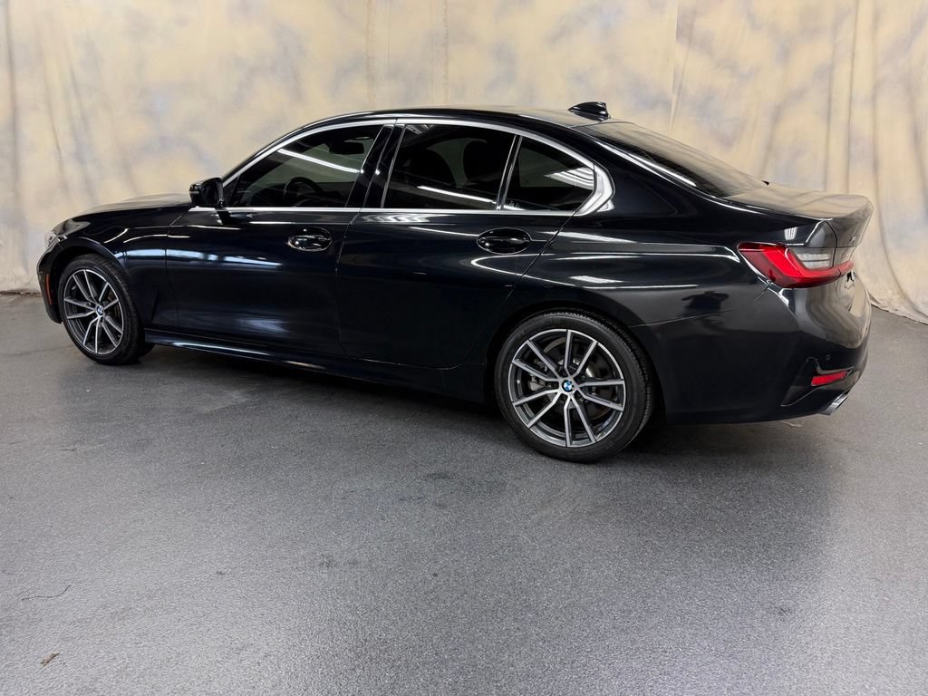 Used 2022 BMW 330i xDrive Sedan w/ Driving Assistance Package AWD/4WD image 4