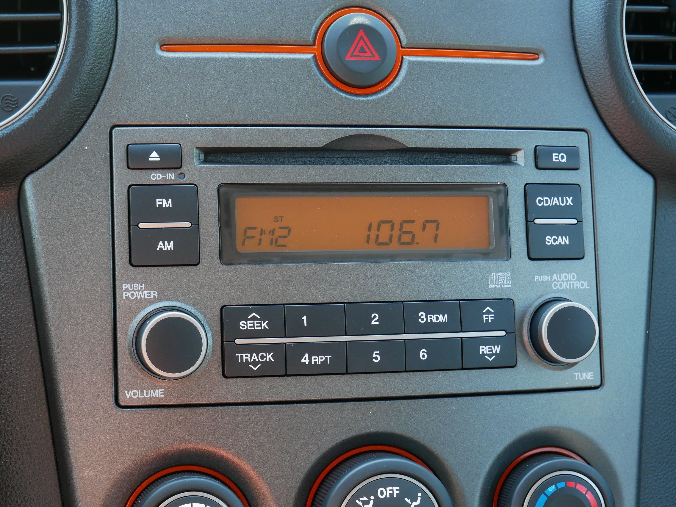 Used 2008 Kia Rondo LX w/ Convenience Pkg FWD image 23