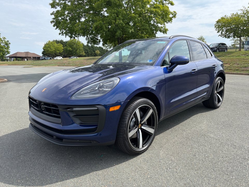New 2026 Porsche Macan AWD/4WD image 1