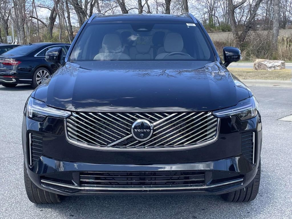 New 2026 Volvo XC90 B5 Plus w/ Protection Package Premier AWD/4WD image 23