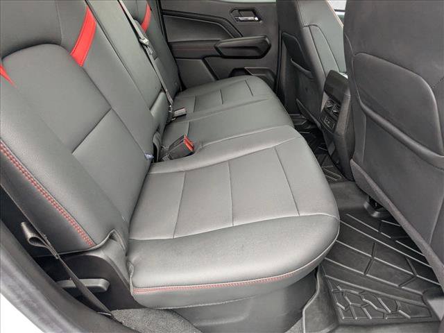 Used 2024 Chevrolet Colorado Z71 w/ Z71 Convenience Package 2 image 19