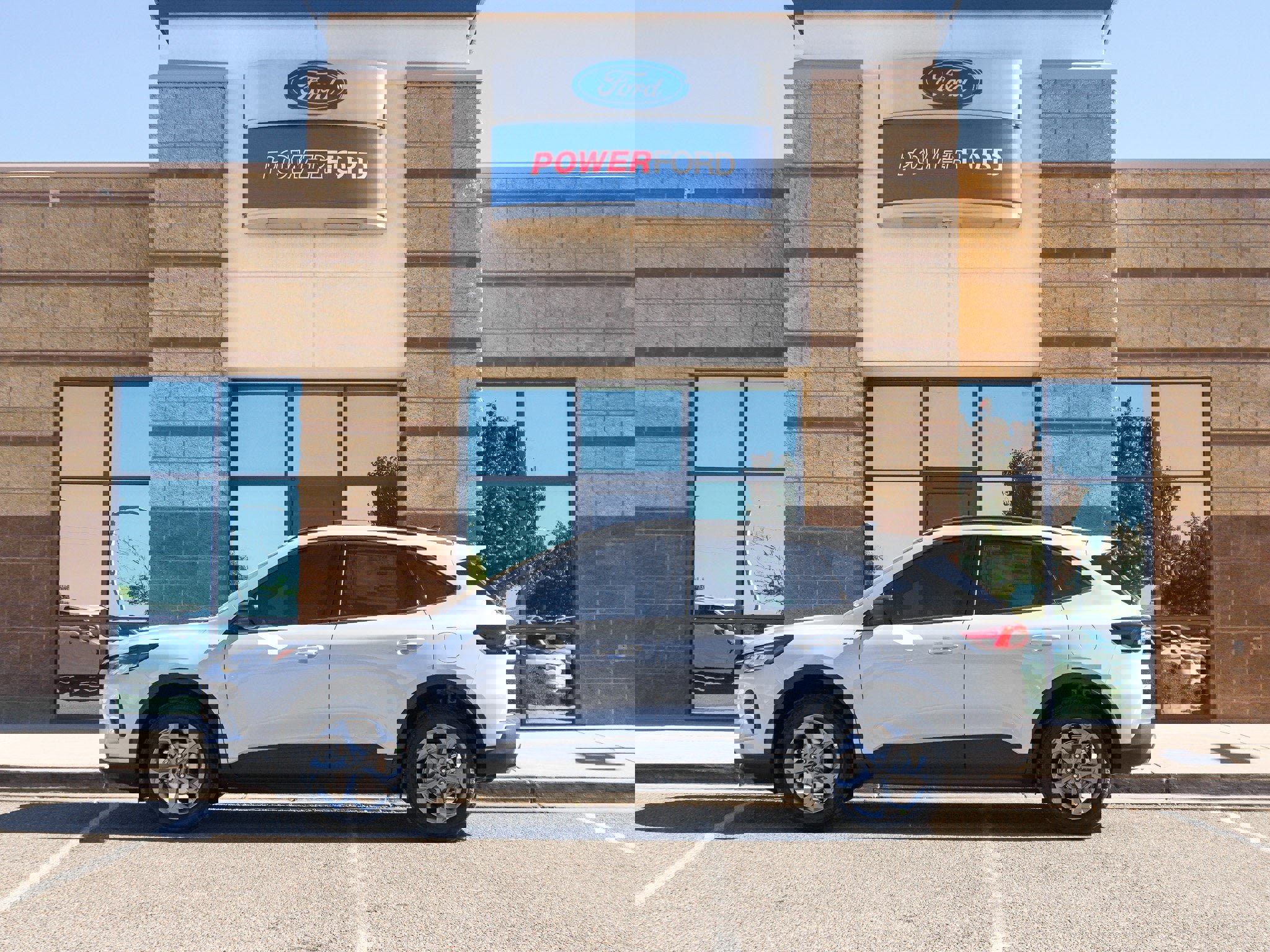 New 2026 Ford Escape ST-Line w/ Cold Weather Package image 9