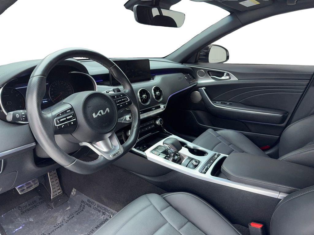Used 2023 Kia Stinger GT2 image 16