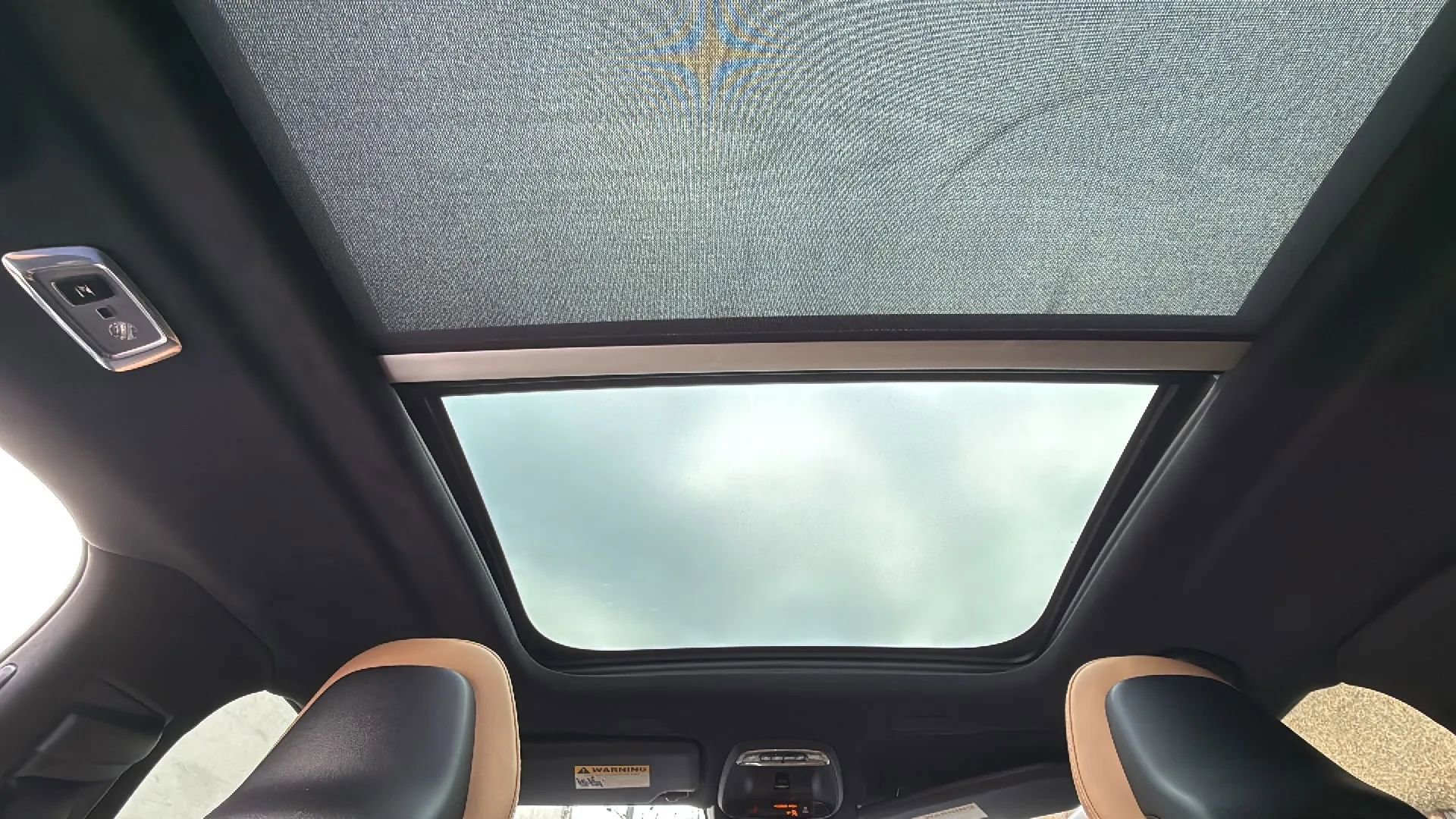 Used 2018 Volvo S90 T6 Inscription w/ Luxury Package image 29