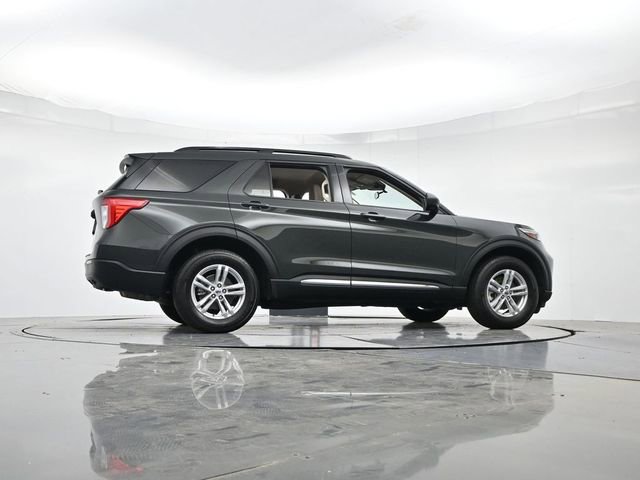 Certified 2023 Ford Explorer XLT AWD/4WD image 32