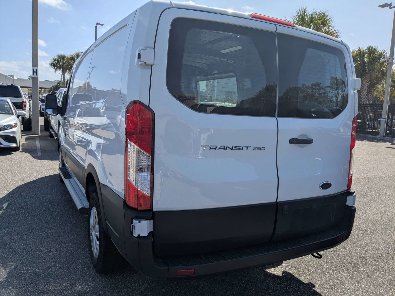 Used 2024 Ford Transit 250 BASE w/ Exterior Upgrade Package image 6