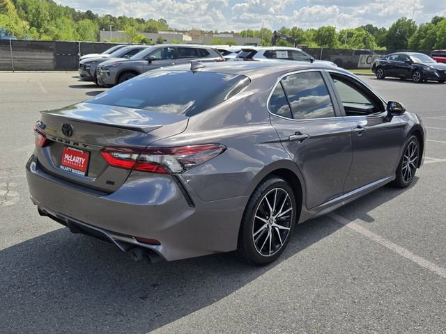 Used 2022 Toyota Camry SE image 5
