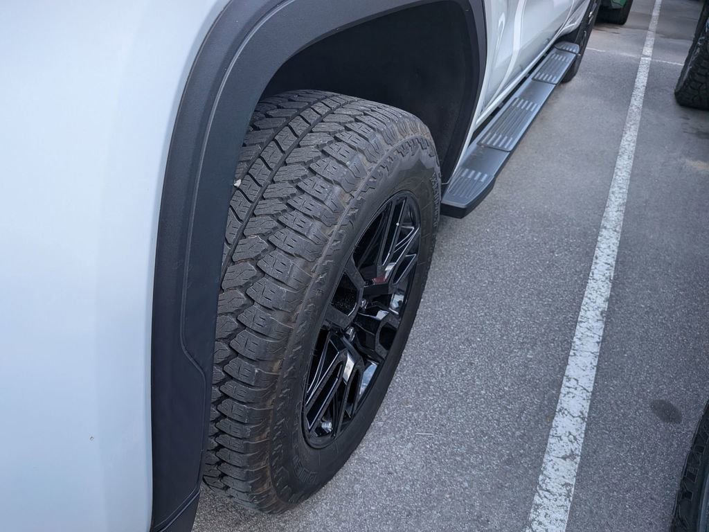 Certified 2023 GMC Sierra 1500 Elevation w/ X31 Off-Road Package AWD/4WD image 11