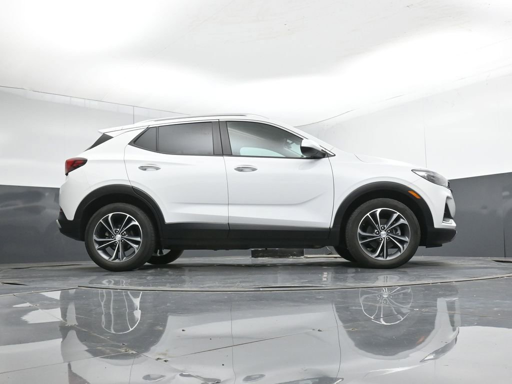 Used 2022 Buick Encore GX Select FWD image 45