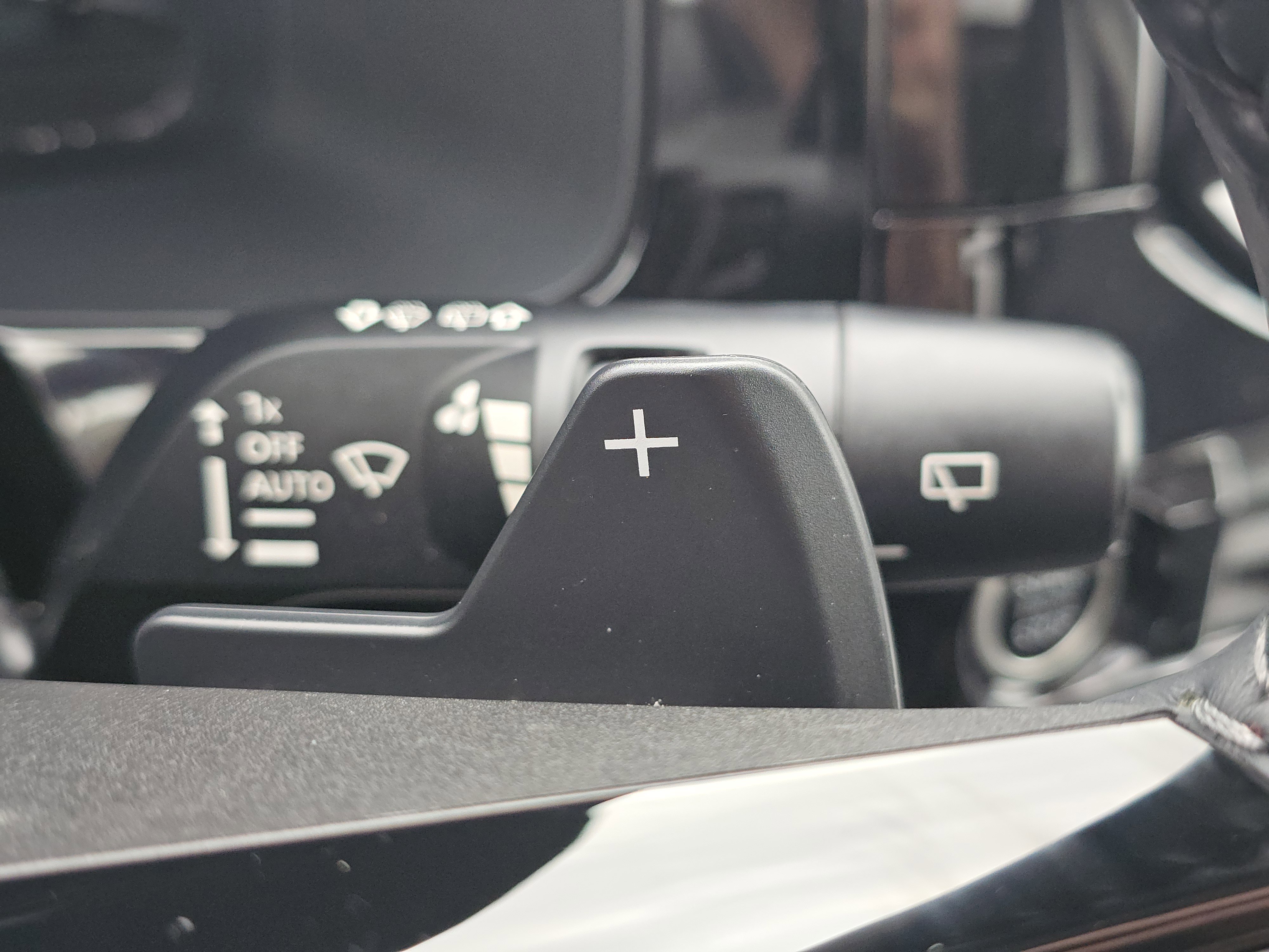 Used 2024 Nissan Pathfinder Platinum image 26