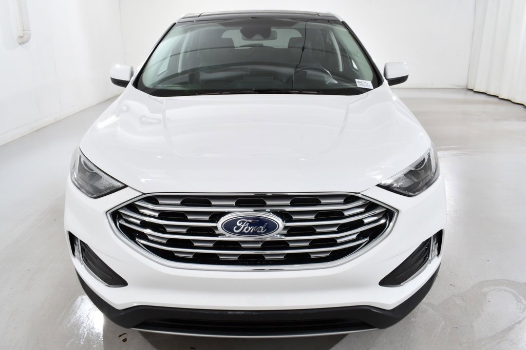 Used 2022 Ford Edge SEL w/ Convenience Package image 3