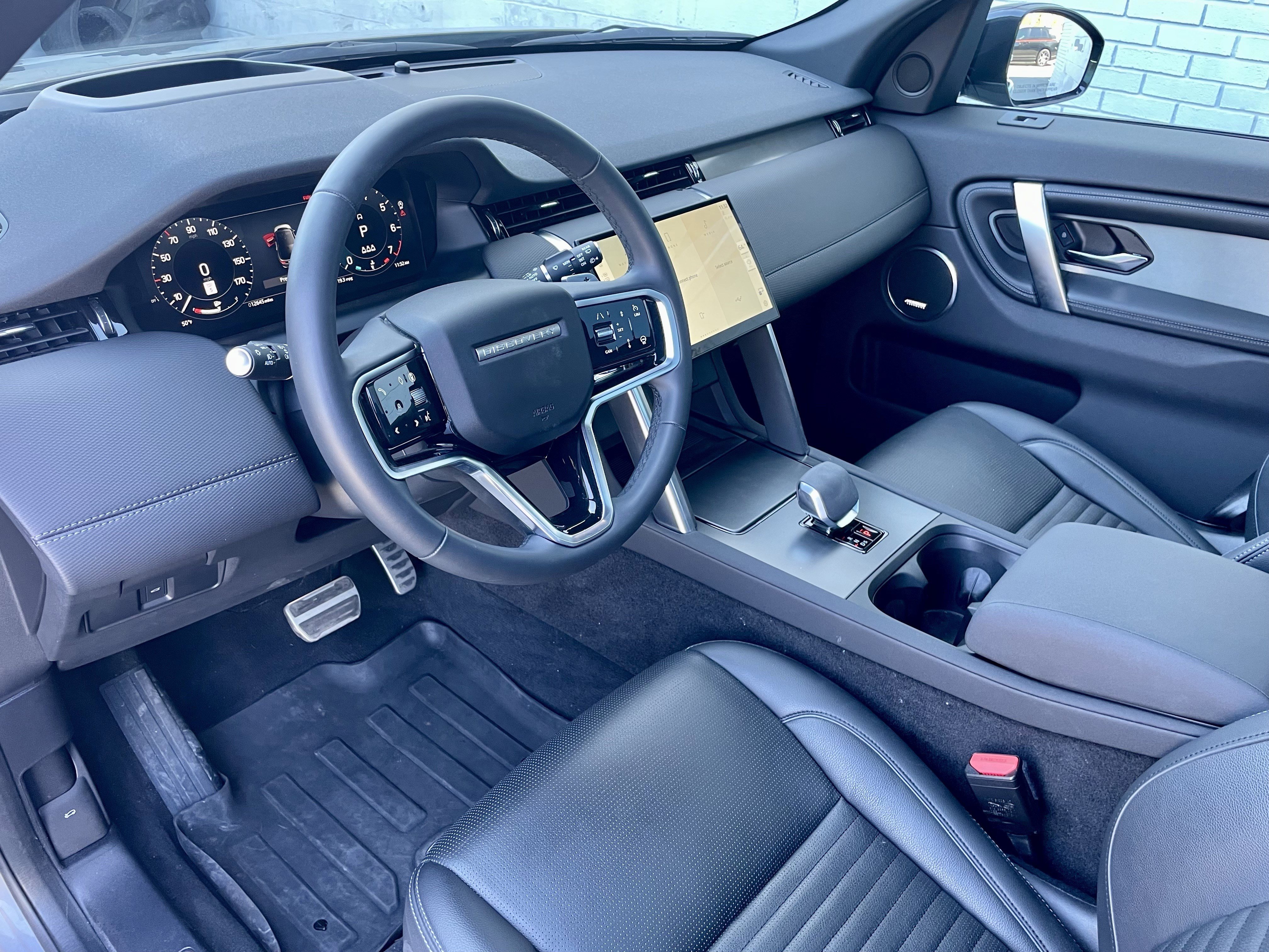 Certified 2024 Land Rover Discovery Sport Dynamic SE image 13