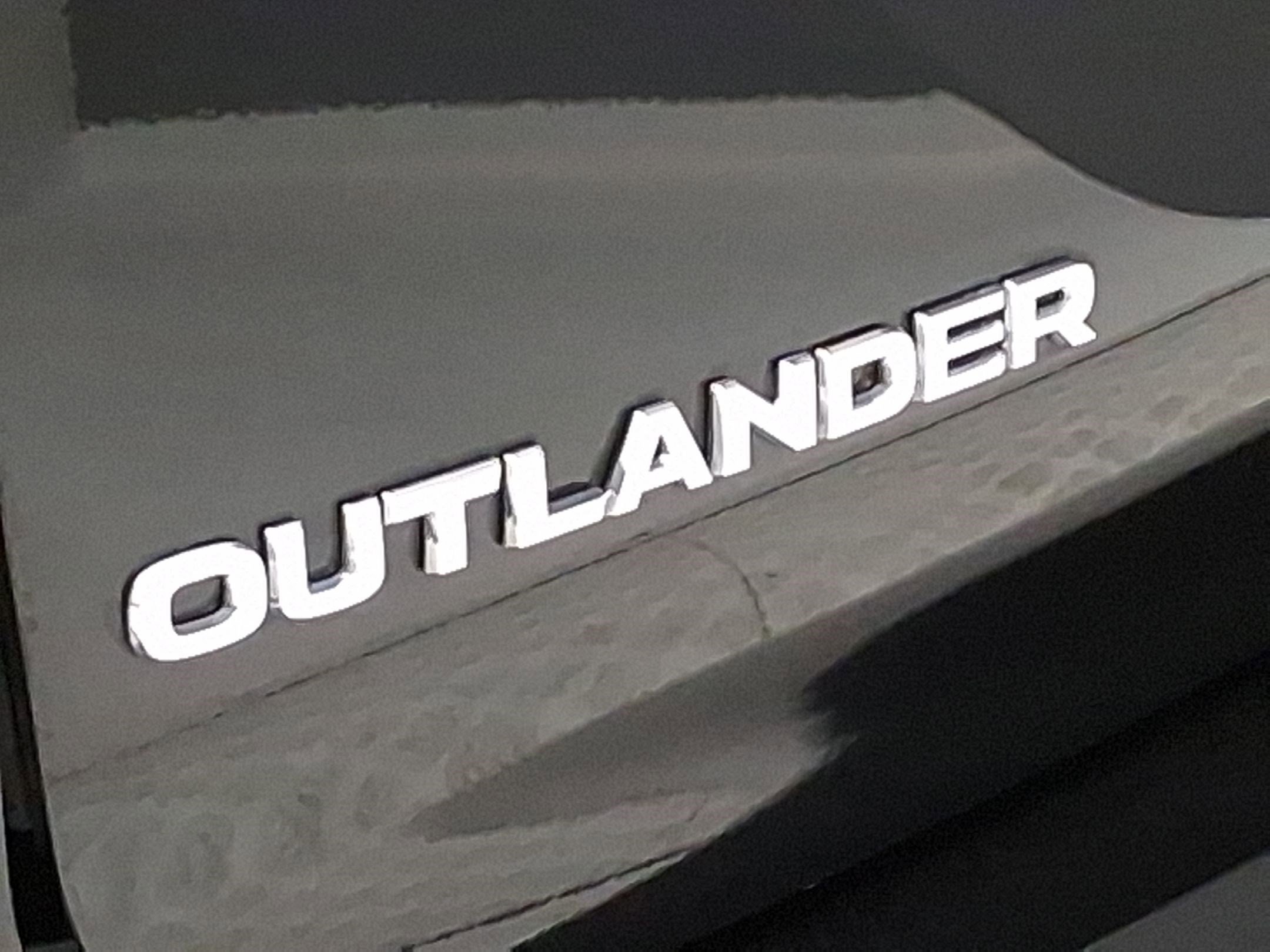 Used 2024 Mitsubishi Outlander SE image 24