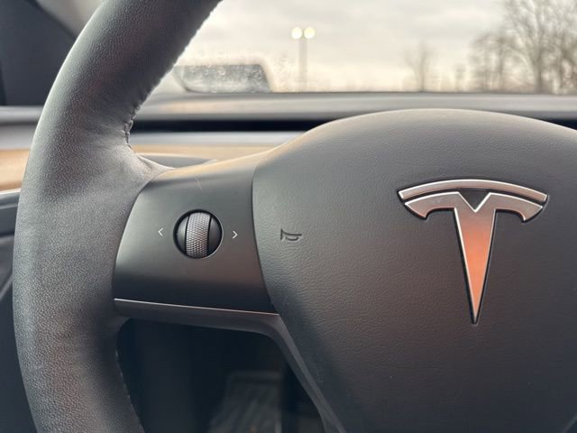 Used 2023 Tesla Model Y Long Range image 22