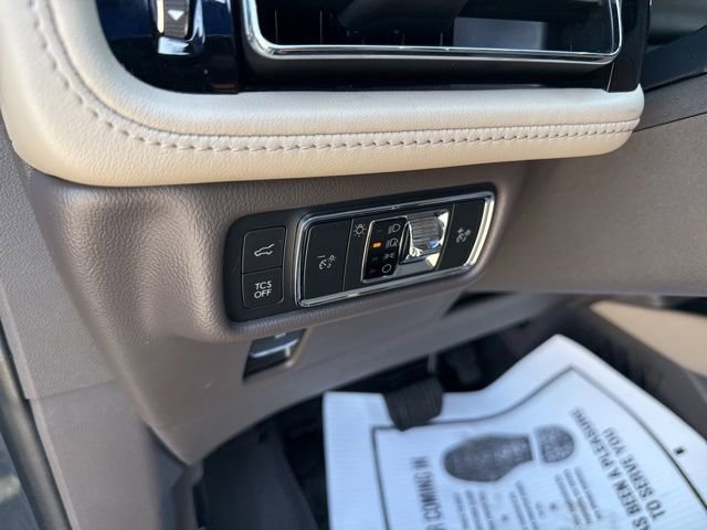 Certified 2022 Lincoln Nautilus AWD w/ Premium Package image 27