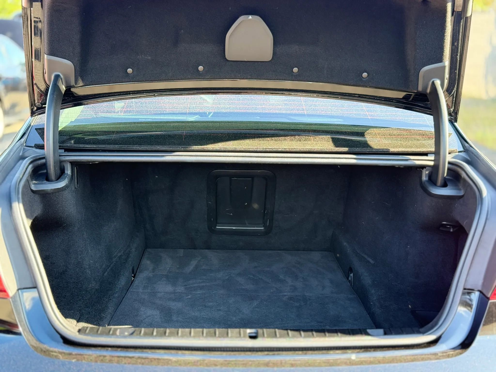 Used 2018 BMW 740i RWD image 29