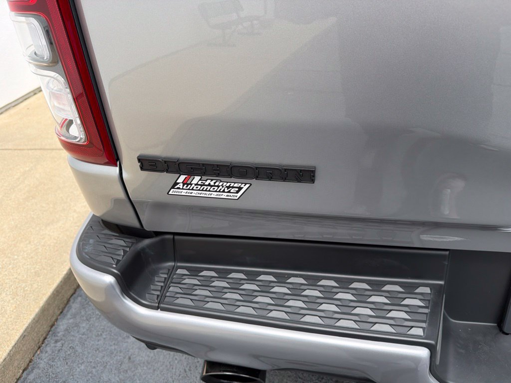 Used 2022 RAM 1500 Big Horn AWD/4WD image 9
