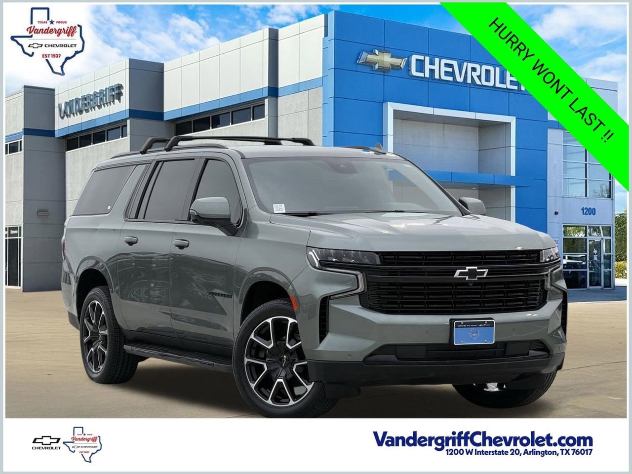 Certified 2024 Chevrolet Suburban RST w/ Luxury Package AWD/4WD image 1