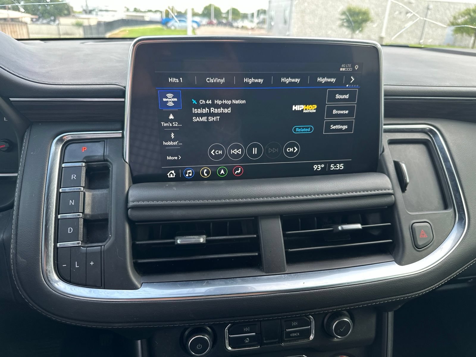 Used 2021 Chevrolet Tahoe Z71 w/ Rear Media and Nav Package AWD/4WD image 9