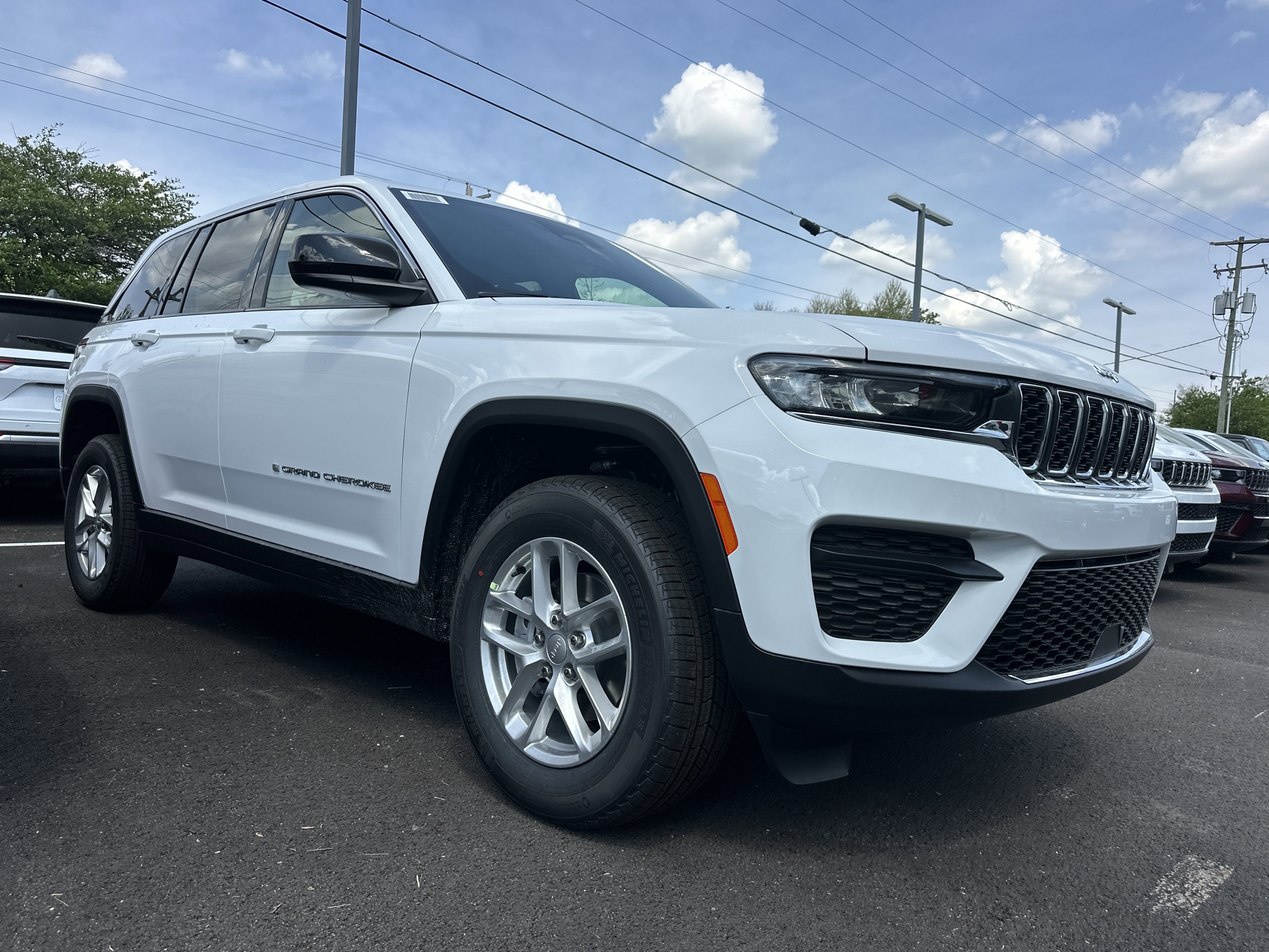 New 2026 Jeep Grand Cherokee Laredo AWD/4WD image 16