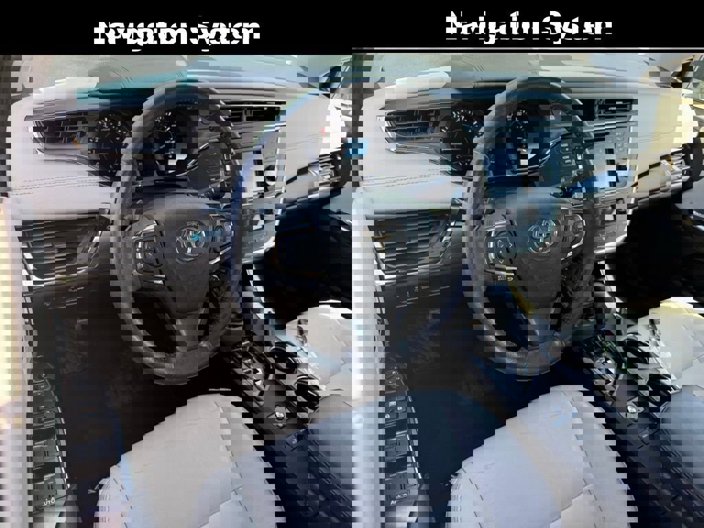 Used 2017 Toyota Avalon XLE Premium FWD image 3