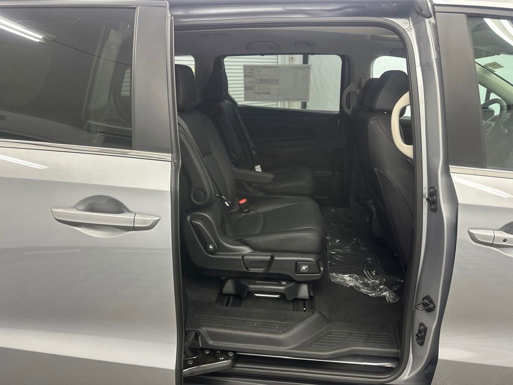 New 2026 Honda Odyssey EX-L image 17
