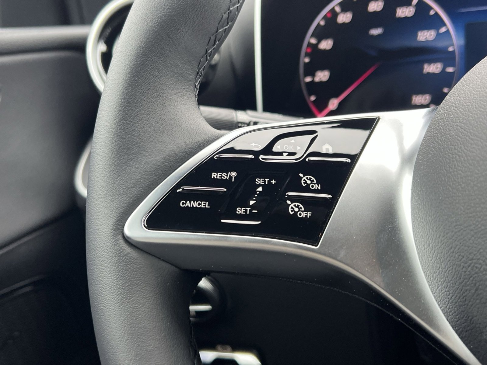 New 2026 Mercedes-Benz GLC 300 4MATIC image 30