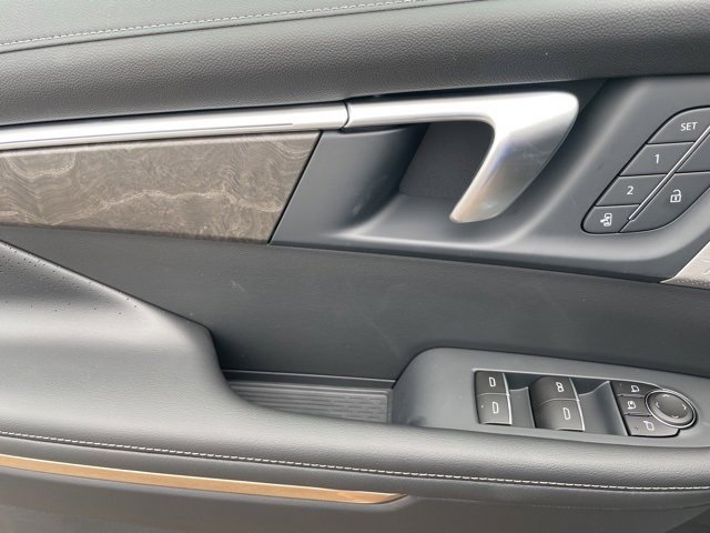 New 2026 Buick Enclave Avenir w/ LPO, Floor Liner Package image 9