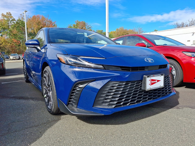 New 2026 Toyota Camry SE image 1