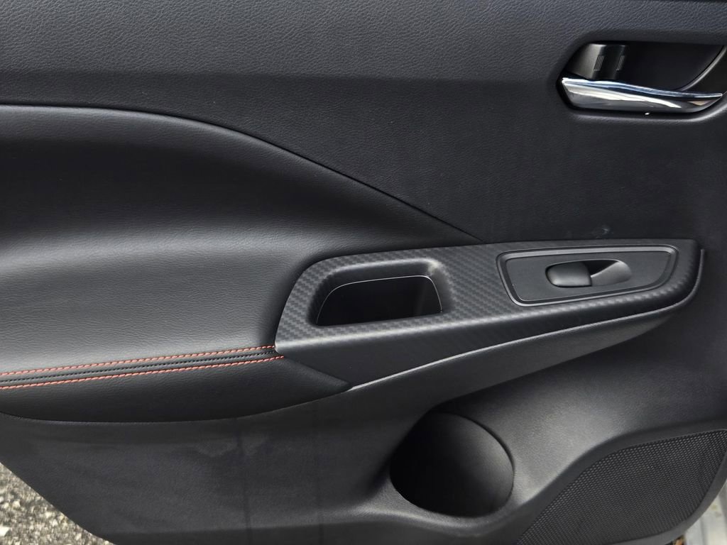 New 2025 Nissan Versa SR w/ Trunk Package image 9