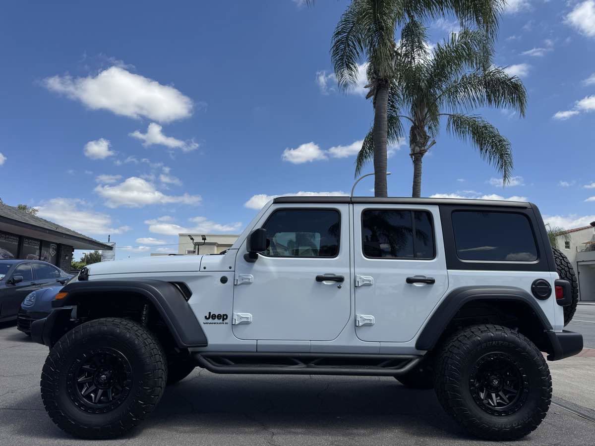 Used 2024 Jeep Wrangler Sport S AWD/4WD image 2