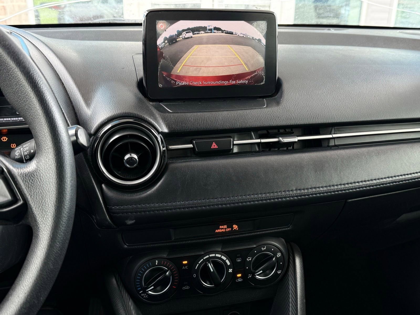 Used 2019 Toyota Yaris LE FWD image 32