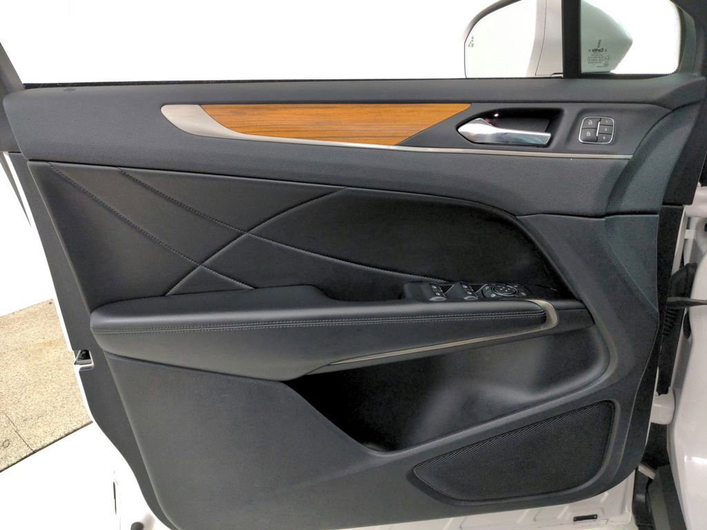 Used 2018 Lincoln MKC Reserve image 37