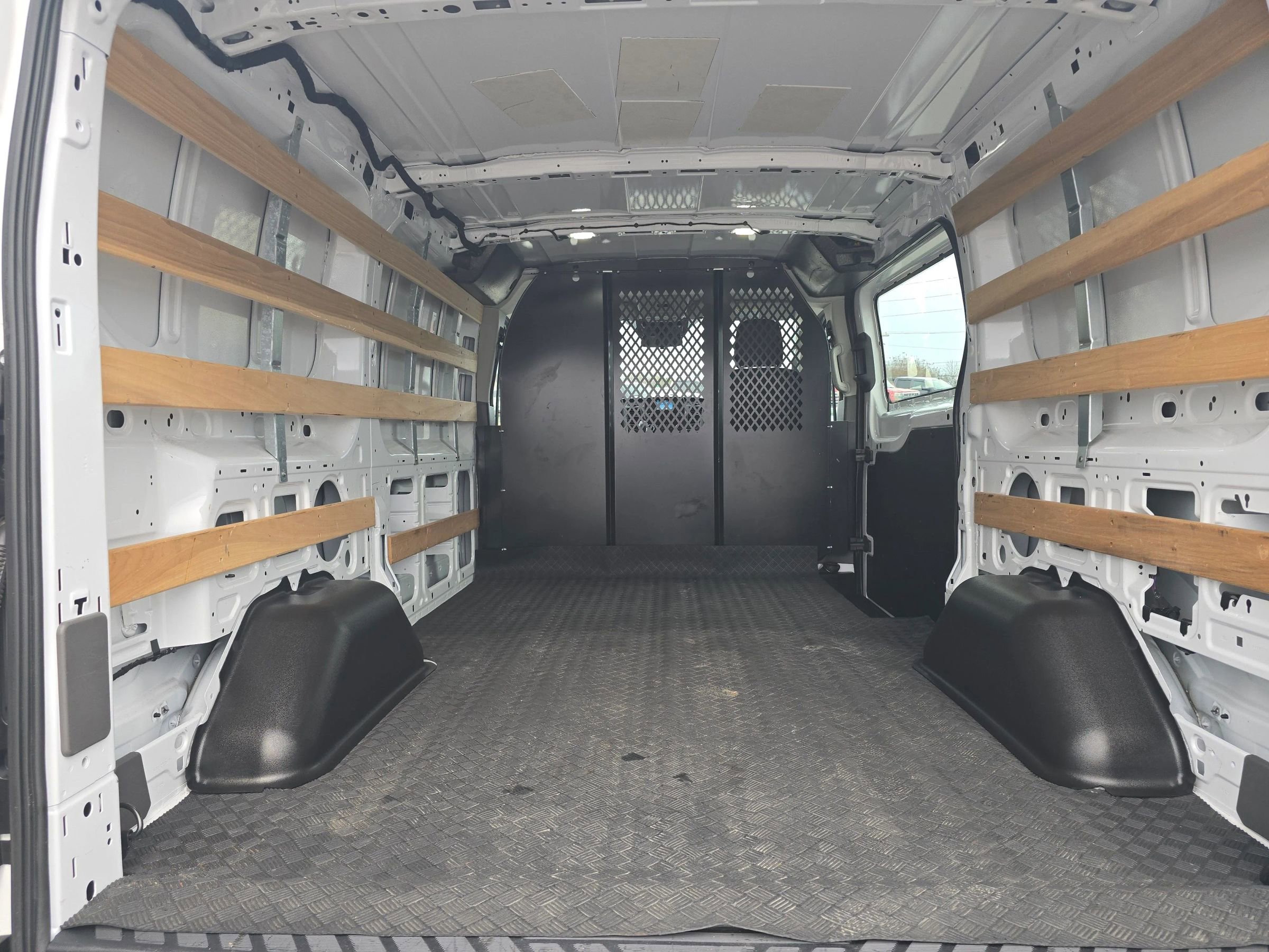 Used 2024 Ford Transit 250 Low Roof w/ Exterior Upgrade Package image 12