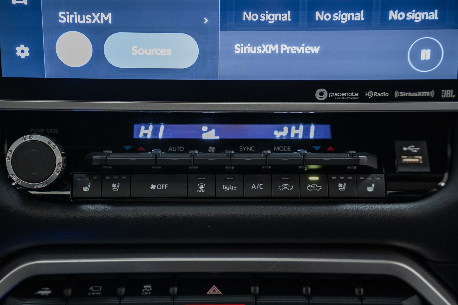 Used 2023 Toyota Tundra Platinum image 27