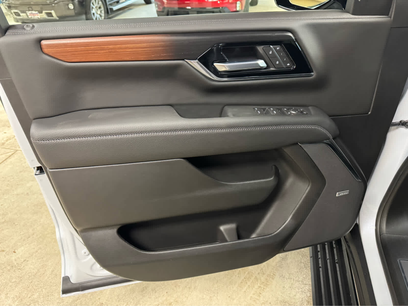 New 2026 GMC Yukon XL Denali w/ Sun & Power Step Package image 17