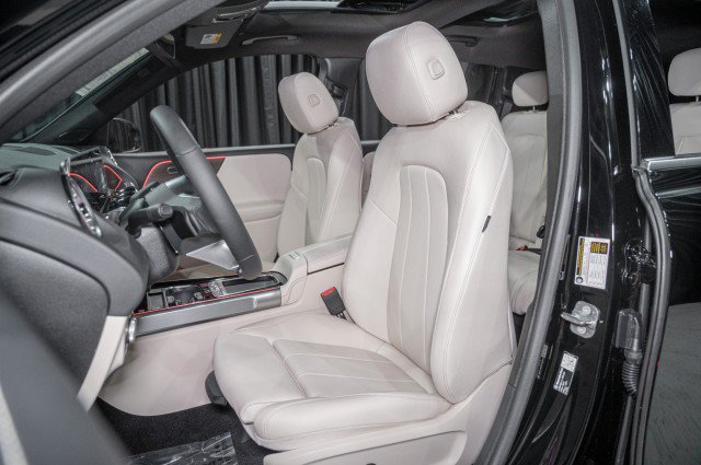 Certified 2026 Mercedes-Benz GLB 250 image 11