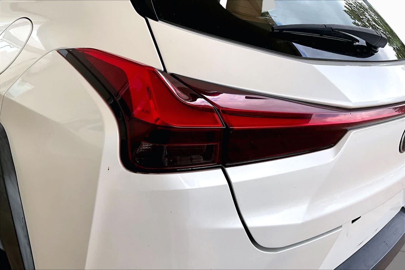 Used 2019 Lexus UX 200 FWD image 26