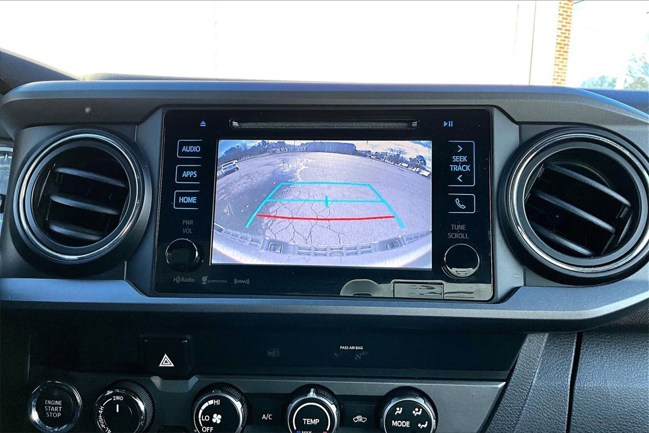 Used 2019 Toyota Tacoma TRD Off-Road w/ Technology Package image 13