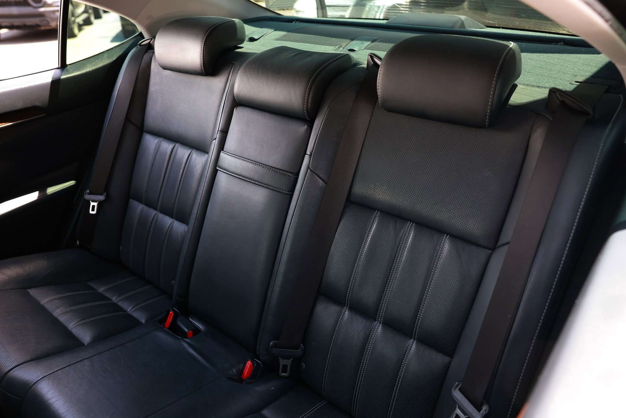 Used 2016 Lexus ES 350 w/ Luxury Package w/Wood Trim FWD image 12