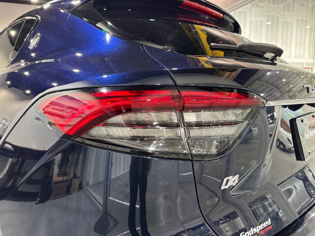 Used 2021 Maserati Levante GranLusso image 37