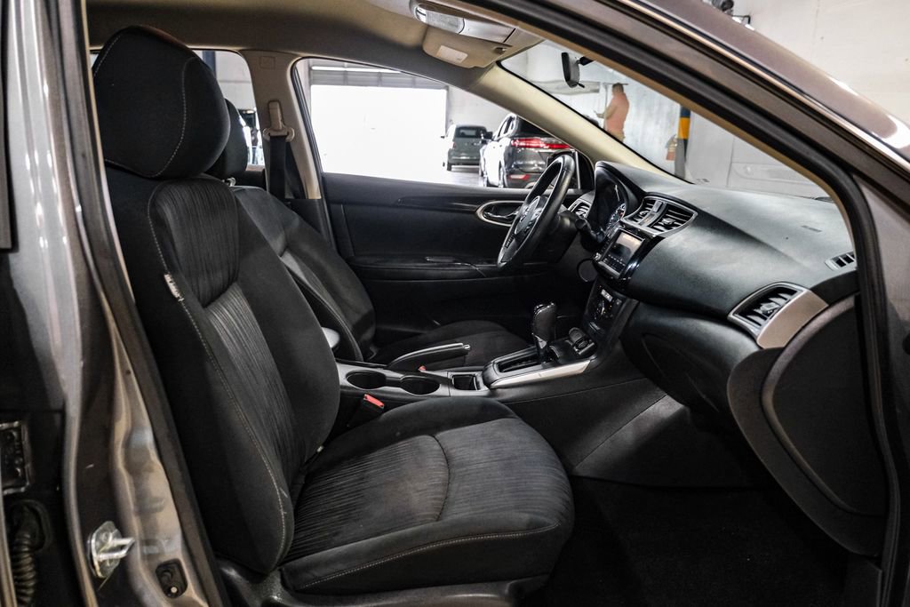 Used 2019 Nissan Sentra SV FWD image 33