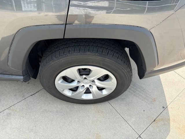 Used 2019 Toyota RAV4 LE w/ All Weather Liner Package AWD/4WD image 12